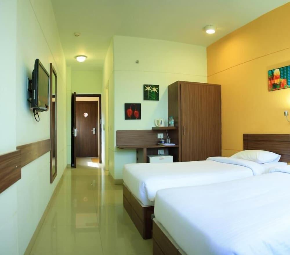 East Delhi Hotel Új-Delhi Kültér fotó